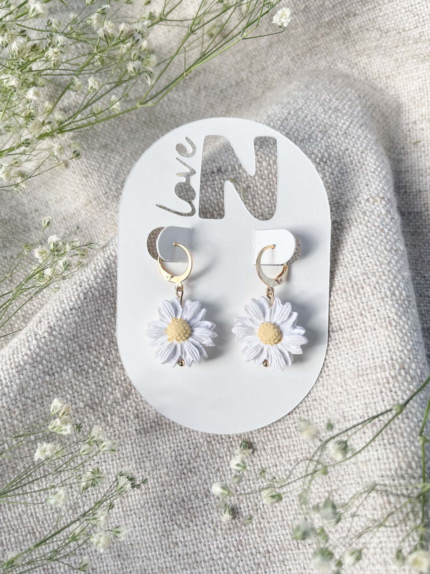 Daisy Charm Huggies