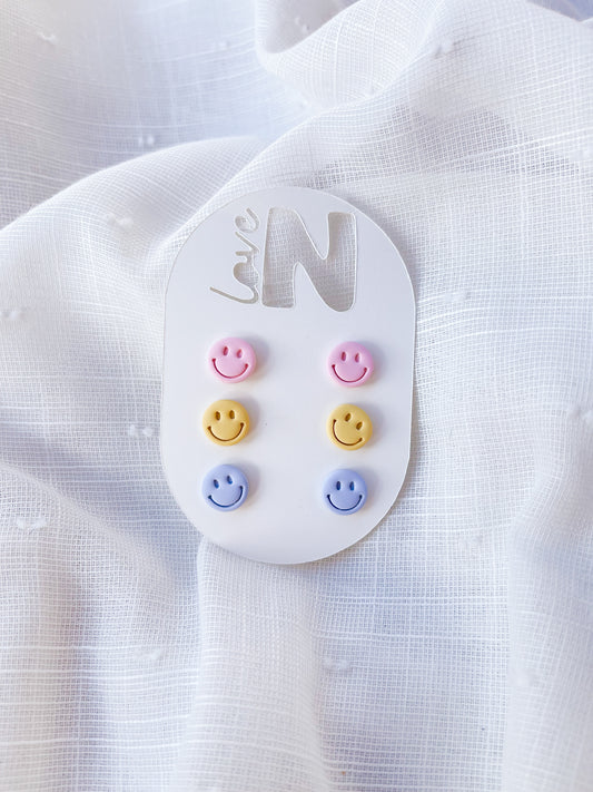 Summer Smiley Stud Pack