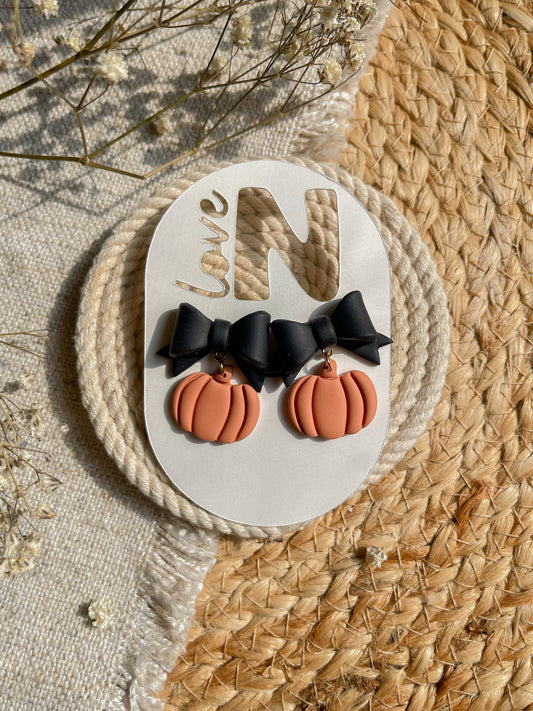 Bow Pumpkins