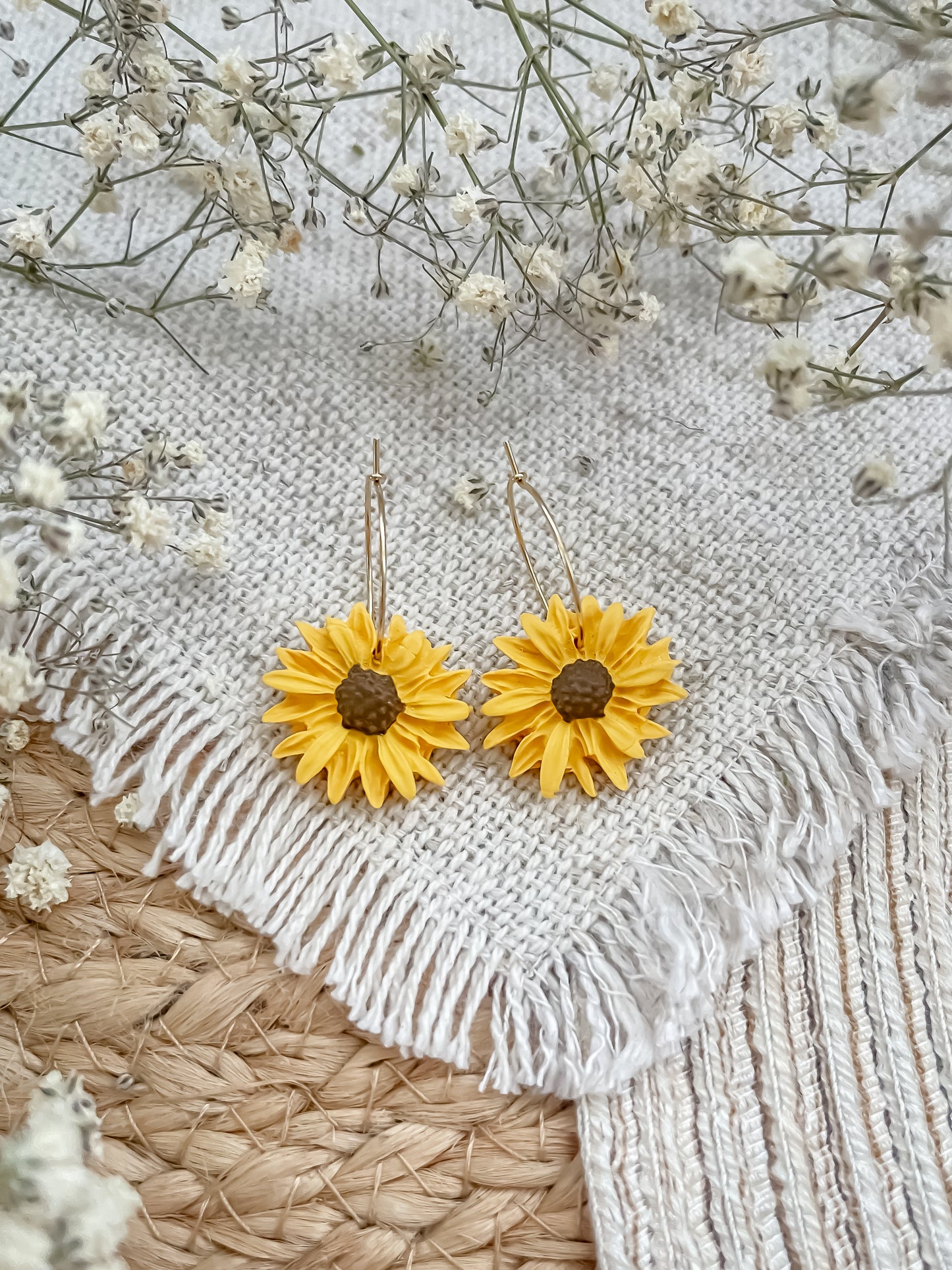 Cutie Flower Hoops