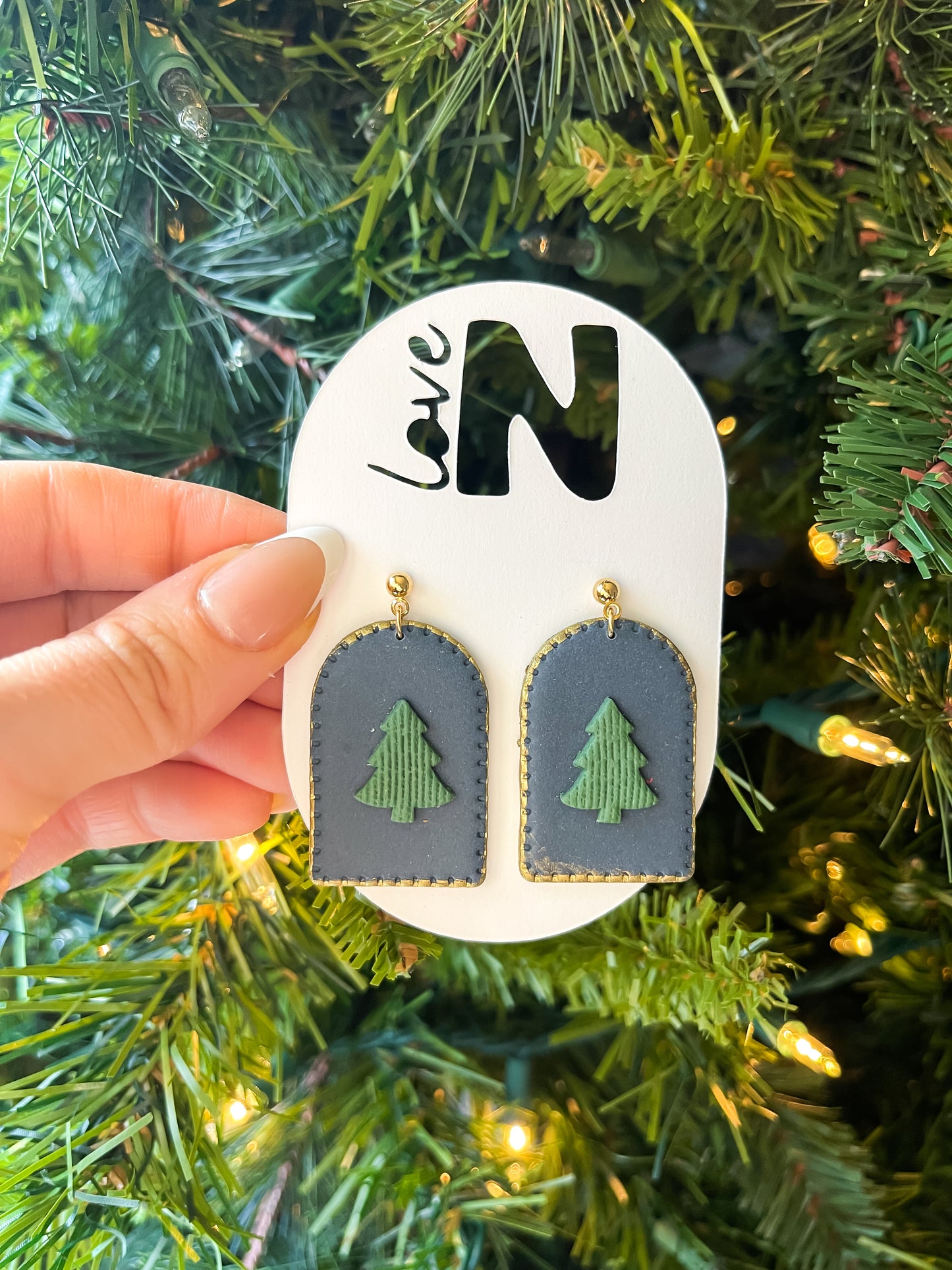 Linen Tree Statement Arch Dangles